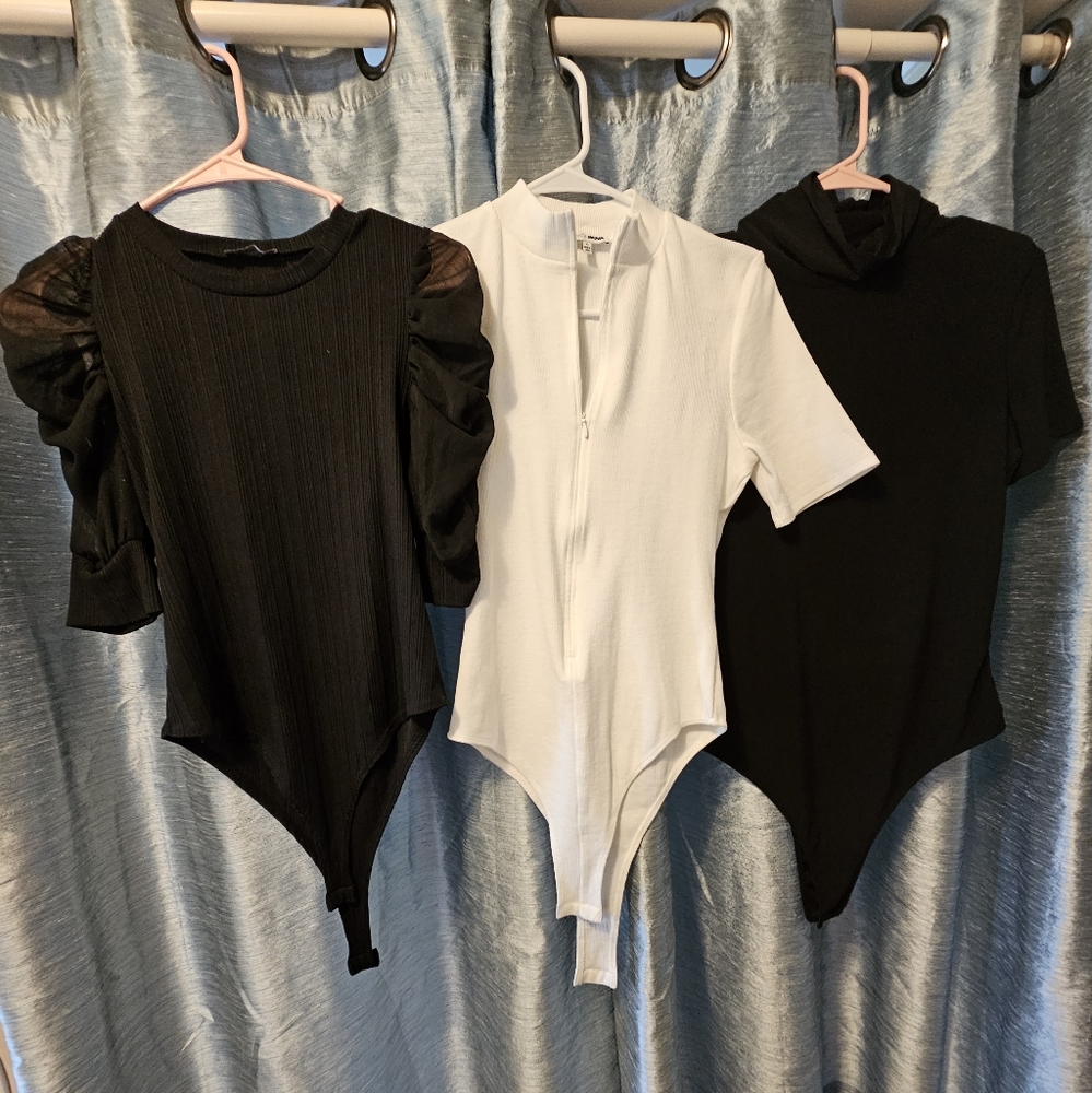 3 Fashion Nova Short sleeve body suits